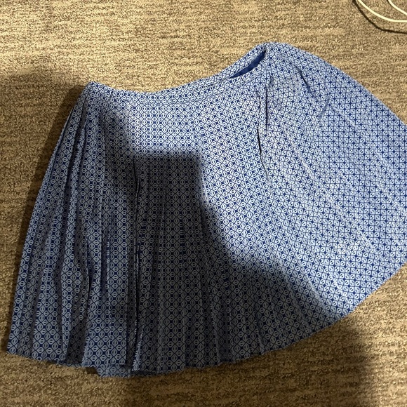 Banana republic pleated blue patterned skirt - Picture 4 of 5